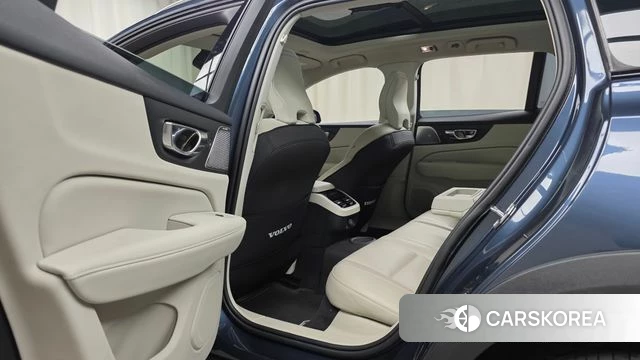 Volvo V60 Cross-Country 2nd Generation id 4249989 из Кореи 9