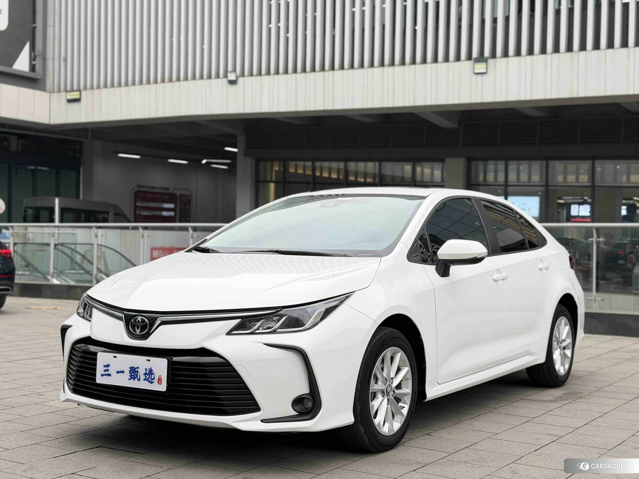 Toyota Corolla id 4441065 из Китая 9