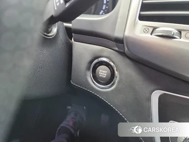 Ssangyong Rexton Sports Cannes id 3622340 из Кореи 9