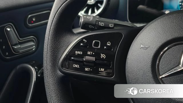 Mercedes-Benz A-Class W177 id 3866970 из Кореи 9