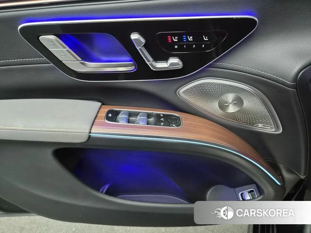 Mercedes-Benz EQS SUV X296 id 4748560 из Кореи 9