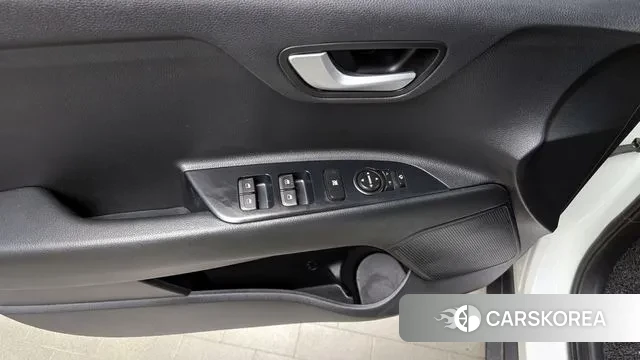 Kia Stonic id 3233840 из Кореи 9