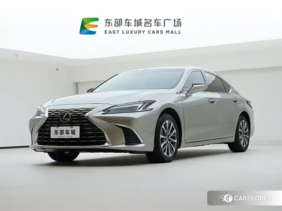 Lexus ES id 4576354 из Китая 9