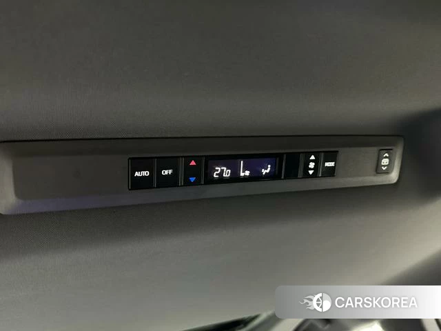Toyota Grevia id 4208024 из Китая 9