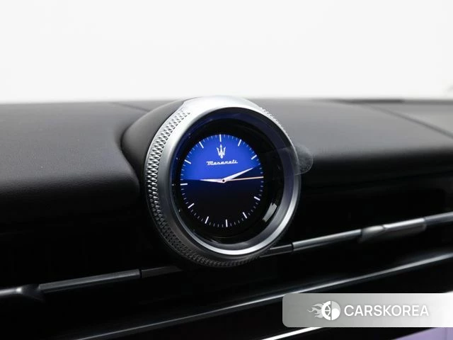 Maserati Grecale id 3963458 из Кореи 9