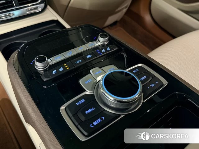 Genesis G90 id 3860779 из Кореи 9