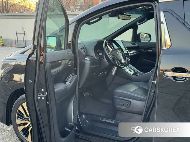 Toyota Elfa id 4257538 из Китая 9