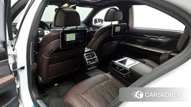 BMW 7 Series (G11) id 3675860 из Кореи 9