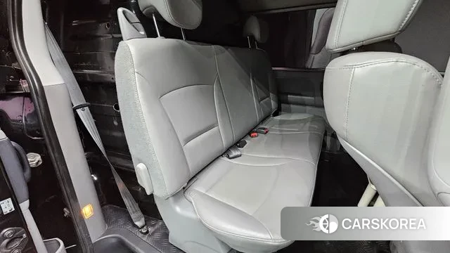 Hyundai The New Grand Starex id 3454365 из Кореи 9