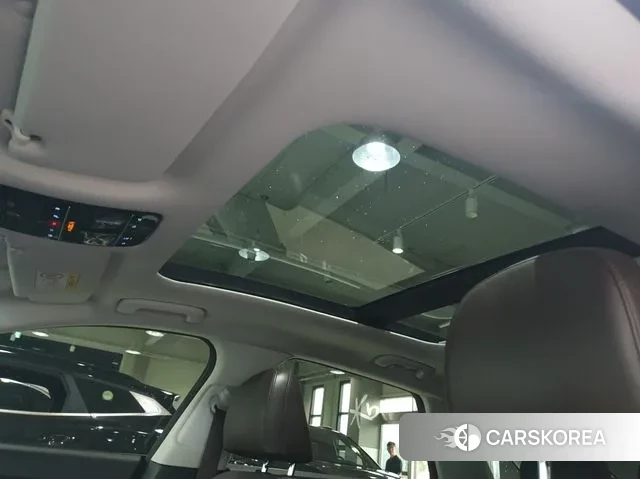 Hyundai Grandeur (GN7) id 3036896 из Кореи 9