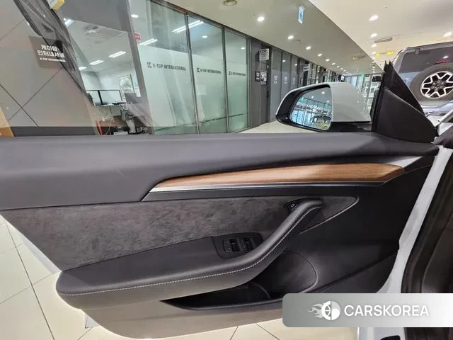 Tesla Model 3 id 3503237 из Кореи 9