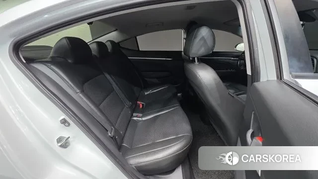 Hyundai The New Avante AD id 3742643 из Кореи 9