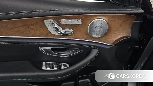 Mercedes-Benz E-Class W213 id 3728315 из Кореи 9