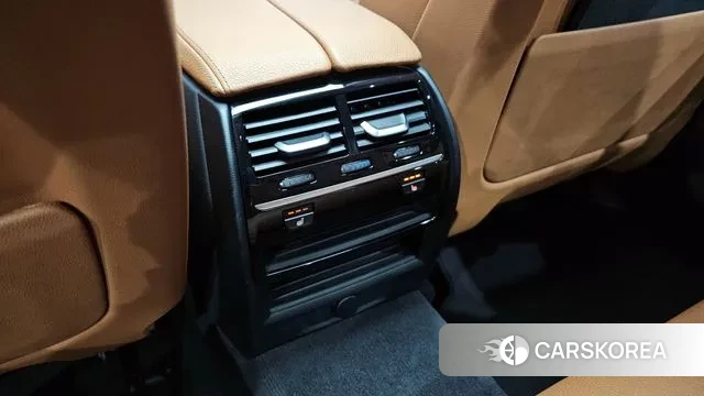 BMW 5 Series (G30) id 3019035 из Кореи 9