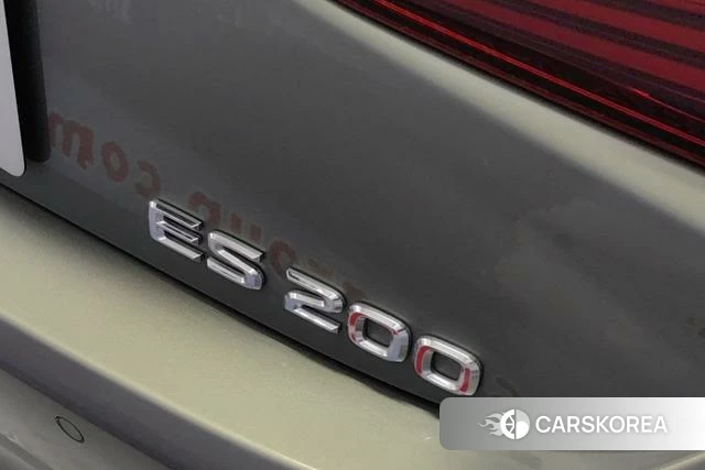 Lexus ES id 4279272 из Китая 9