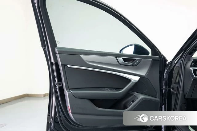 Audi A6L id 4291318 из Китая 9