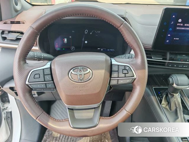 Toyota Saina id 4278875 из Китая 9