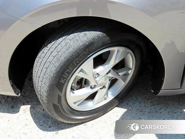 Hyundai Avante (CN7) id 4930177 из Кореи 9