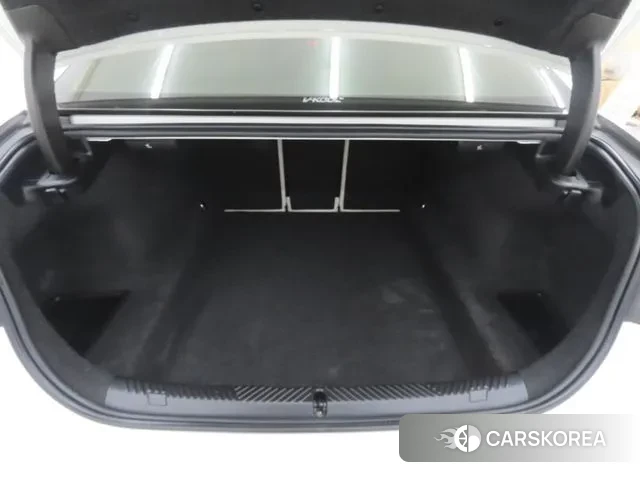 BMW 5 Series (G60) id 3570583 из Кореи 9