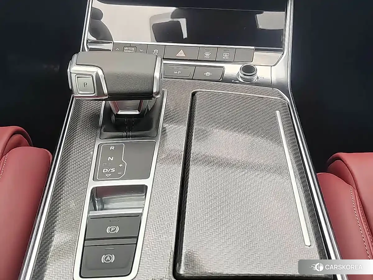 Audi A7L id 4583911 из Китая 9