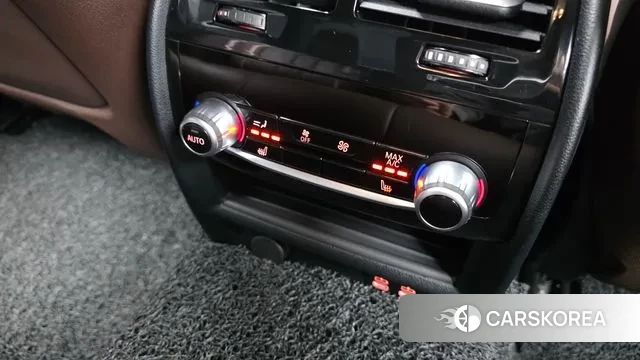 BMW 5 Series (G30) id 3394869 из Кореи 9