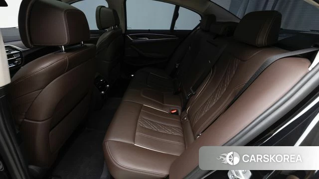 BMW 5 Series (G30) id 4671124 из Кореи 9