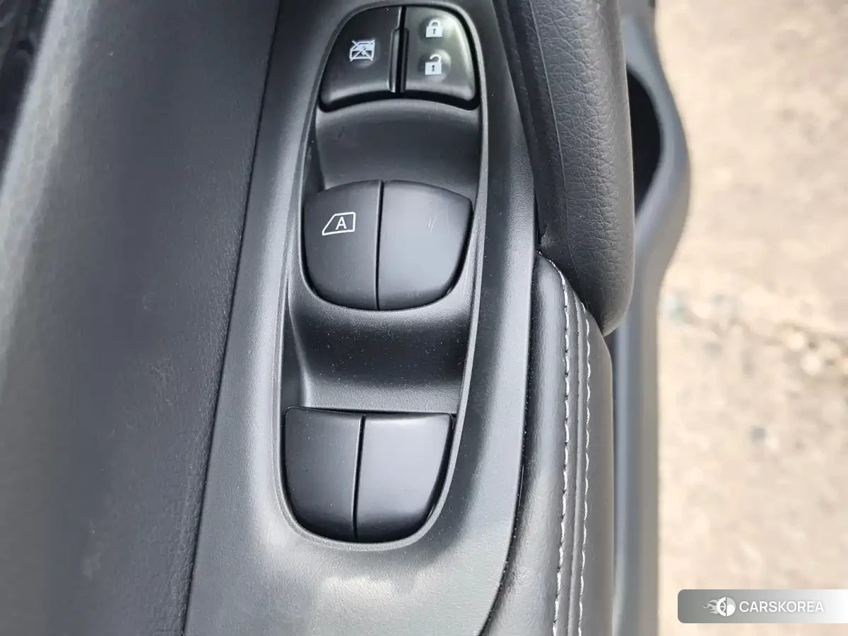 Nissan Qashqai id 4601766 из Китая 9