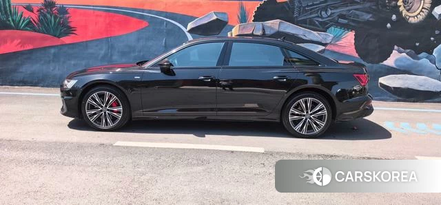 Audi A6L id 4261600 из Китая 9