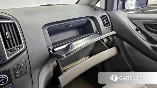 Hyundai The New Grand Starex id 4284654 из Кореи 9