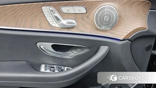Mercedes-Benz E-Class W213 id 3740841 из Кореи 9