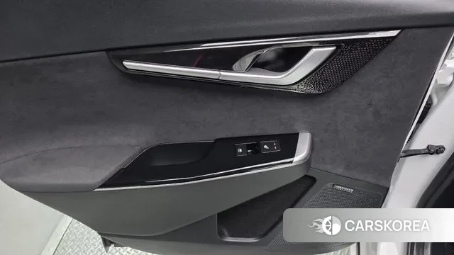 Kia EV6 id 3405676 из Кореи 9