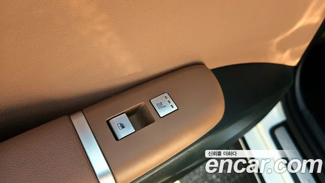 Hyundai Grandeur Hybrid (GN7) id 2805726 из Кореи 9