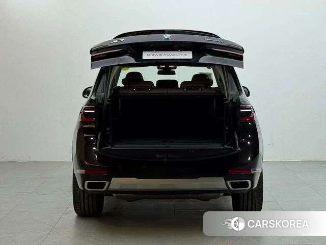 BMW X7 id 4256817 из Китая 9
