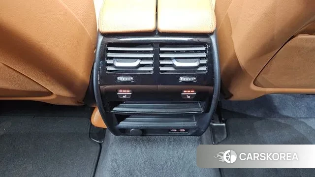 BMW 5 Series (G30) id 3601301 из Кореи 9