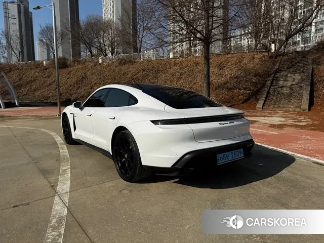 Porsche Taycan id 3600000 из Кореи 9