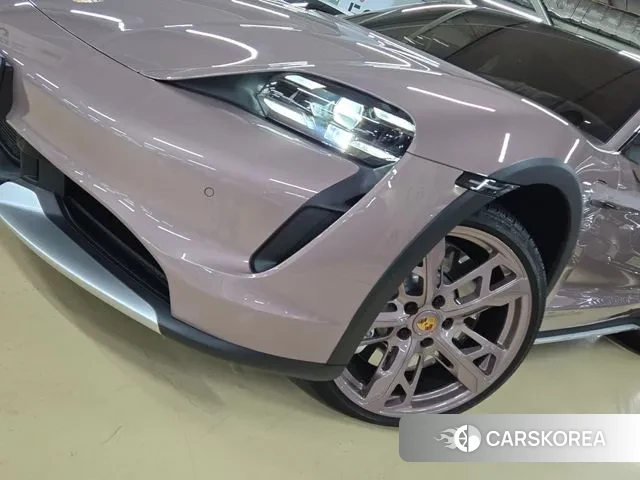 Porsche Taycan id 2939325 из Кореи 9