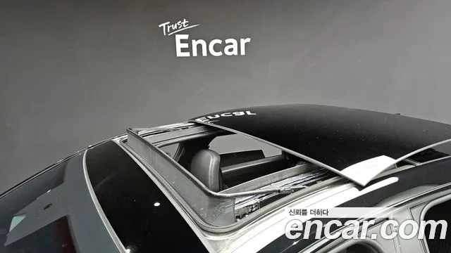 Hyundai Grandeur (GN7) id 2456591 из Кореи 9