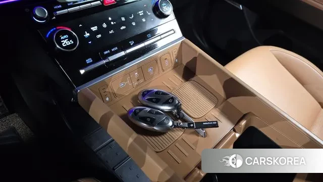 Hyundai Santa Fe (MX5) id 3322115 из Кореи 9