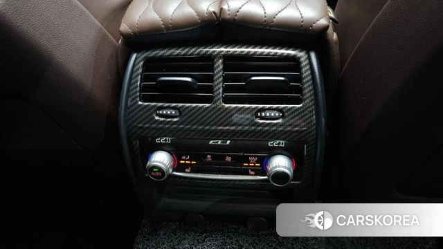 BMW 5 Series (G30) id 4525572 из Кореи 9