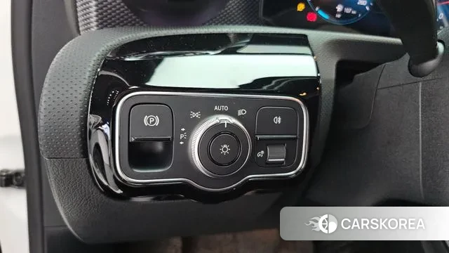 Mercedes-Benz A-Class W177 id 2916117 из Кореи 9