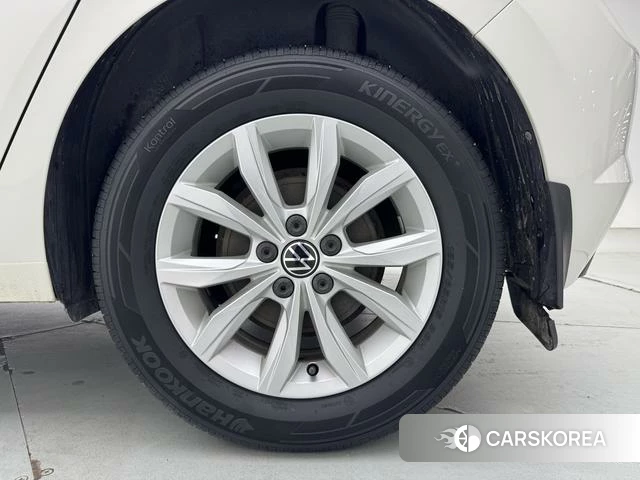 Volkswagen Polo id 4276363 из Китая 9