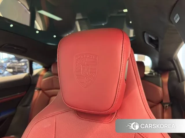 Porsche Taycan id 3689602 из Кореи 9