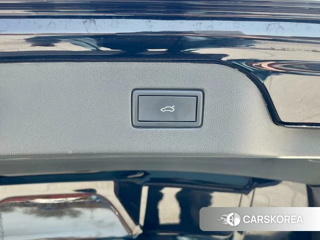 Volkswagen Passat id 4263831 из Китая 9