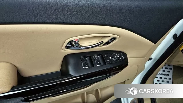 Kia The New Carnival id 3434481 из Кореи 9