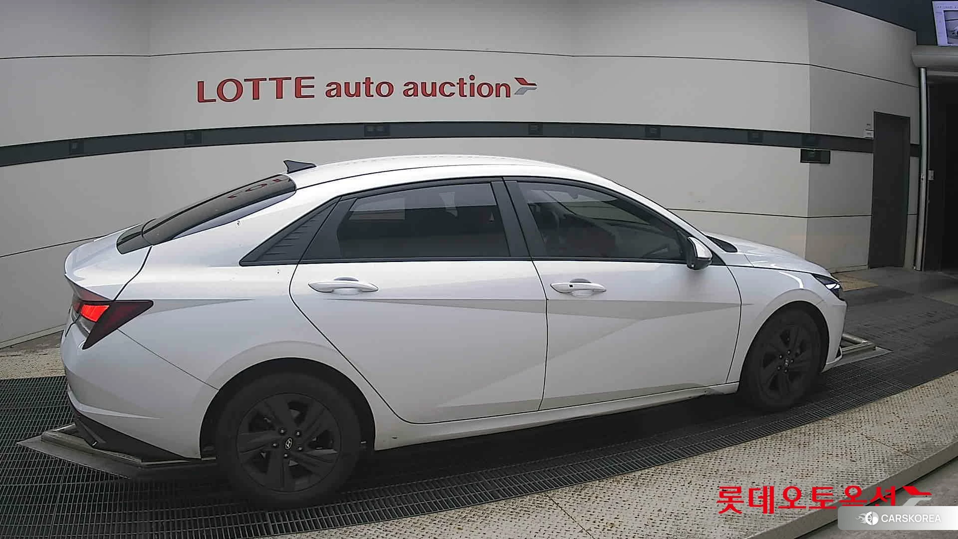 Hyundai Avante Hybrid id 4902379 из Кореи 9