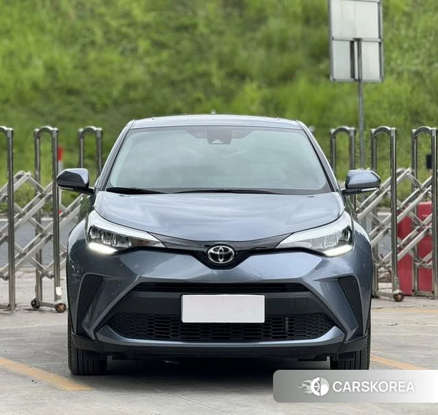 Toyota C-HR id 4263754 из Китая 9
