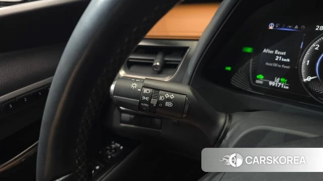 Lexus UX250h id 4595699 из Кореи 9