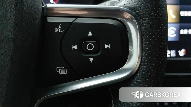 Volvo XC40 id 3878693 из Кореи 9