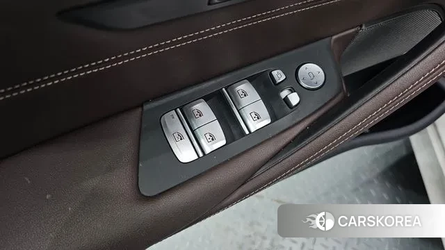 BMW 5 Series (G30) id 3344030 из Кореи 9