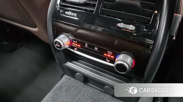 BMW 5 Series (G30) id 3407858 из Кореи 9